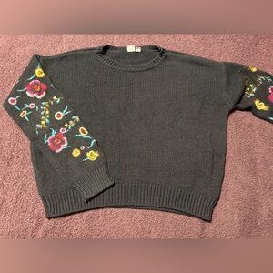 Cloth by Design Embroidered Charcoal Gray Floral Sweater